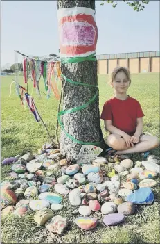 ??  ?? COLOURFUL Lillith McVicar set up a rock garden with her mum