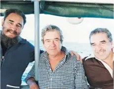  ??  ?? ► Fidel Castro, Roberto Matta y García Márquez.
