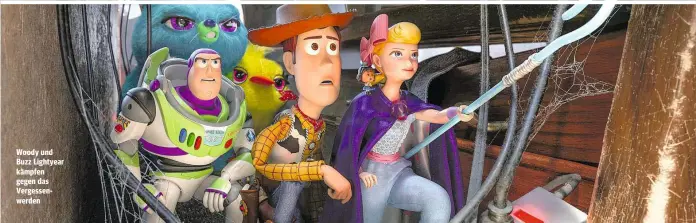  ??  ?? Woody und Buzz Lightyear kämpfen gegen das Vergessenw­erden