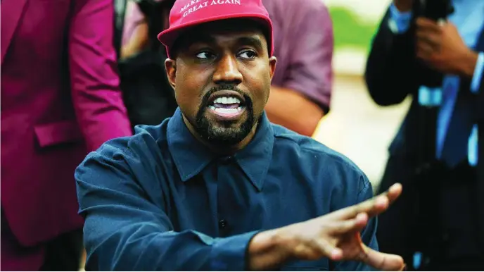  ?? ?? El artista antes conocido como Kanye West, ahora «Ye», cuando mostró su apoyo público a Donald Trump