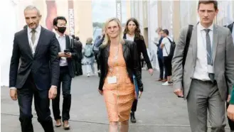  ?? ?? وزيرة الانتقال الفرنسى أثناء مشاركتها فى مؤتمر التغيرات المناخية بشرم الشيخ