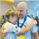  ?? TODD MAISEL/NEW YORK DAILY NEWS ?? Natalie Hixon and her brother Rick climbed to the 104th floor of the One World Trade Center in Manhattan on Sunday.