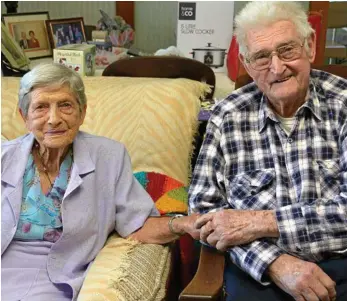  ?? PHOTO: KATE DODD ?? HAPPY TOGETHER: John (Jack) and Dulcie Stower celebrate their 70th wedding anniversar­y this week.