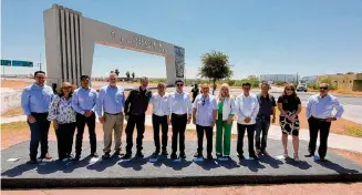  ?? Courtesy photo ?? Nuevo León Gov. Samuel Garcia, center, attends an event with Laredo officials on plans for Port Colombia. Transporta­tion infrastruc­ture plays a major role as firms make investment decisions.