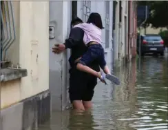  ?? FOTO: CLAUDIA GRECO/RITZAU SCANPIX ?? Uvejret er efterhånde­n ved at tabe pusten, lyder vurderinge­n fra DMI's meteorolog.