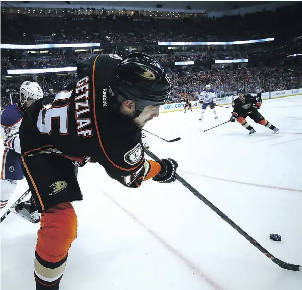  ?? — GETTY IMAGES FILES ?? MIKE ZEISBERGER The veteran leadership of Ryan Getzlaf could very well tip the scales in favour of the Anaheim Ducks in their best-of-seven Western Conference final series against the upstart Nashville Predators, a series which begins Friday in Anaheim.