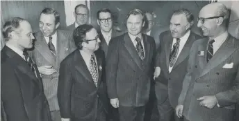  ?? Frank Lennon, Toronto Star Photograph Archive, Courtesy of Toronto Public Library ?? Incoming Premier Bill Davis and retiring Premier John Robarts in 1971. The passing of the torch of a Conservati­ve dynasty that ruled Ontario for more than 40 years. Davis would serve four terms and 14 years in office before retiring undefeated in 1985 as the head of the legendary Big Blue Machine.