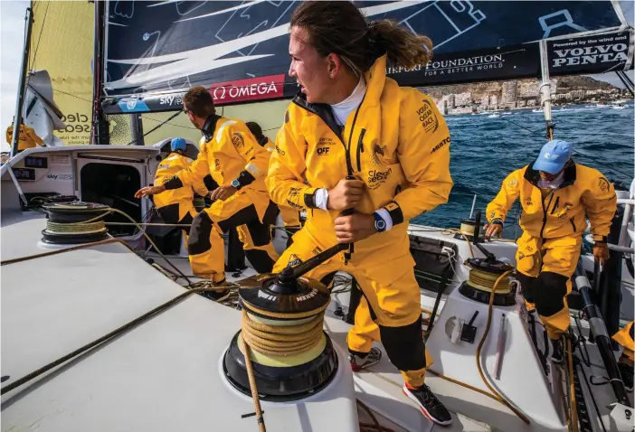  ?? FOTO: JEN EDNEY/VOLVO OCEAN RACE ?? Turn the tide on plastic är den enda båten med jämn könsfördel­ning i Volvo Ocean Race.