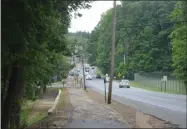  ?? LAUREN HALLIGAN — MEDIANEWS GROUP ?? The new Geyser Road Trail is currently under constructi­on.