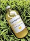  ?? PHOTO COURTESY OF COUNTERPAR­T KOMBUCHA ?? Natalie Lynn brews this matcha pineapple kombucha.