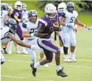  ?? KIM HAIRSTON/BALTIMORE SUN ?? Dont'e Thornton Jr. caught four passes for 129 yards for Mount Saint Joseph.