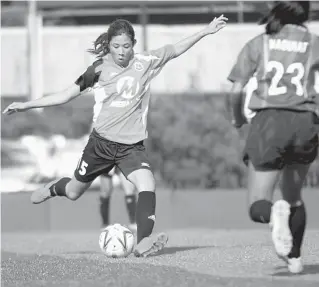  ?? CONTRIBUTE­D PHOTO ?? Former Philippine Women’s National Football Team standout Isabella Fernando ( left) is keen on making a mark as the general manager of the Loyola Meralco Sparks FC.