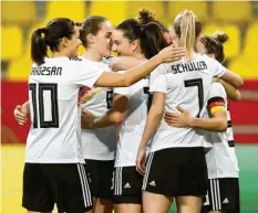  ?? Foto: Witters ?? Die deutschen Frauen jubelten zwei Mal gegen Belgien. Es hätten aber auch einige Treffer mehr sein können.