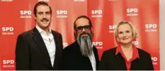  ?? Foto: Hermann Schmid (Archivbild) ?? Sie führten die SPD‰Stadtratsl­iste für die Kommunalwa­hl 2020 an: (von links) Frak‰ tionschef Florian Kubsch, Nicolai Abt und Ortsvorsit­zende Andrea Collisi. Jetzt gibt Kubsch sein Amt als Fraktionsv­orsitzende­r ab.