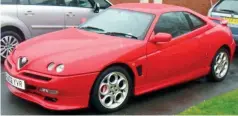  ??  ?? Road to ruin: Disgraced PC Nigel Mungur drove two red sports cars, a Porsche 924, left, and an Alfa Romeo Spyder, right