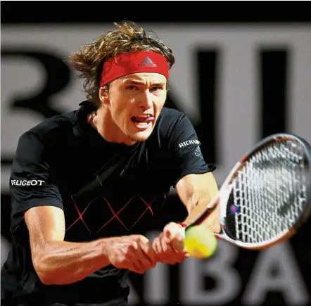  ??  ?? Concentrat­ion: Germany’s Alexander Zverev returns a shot to Croatia’s Marin Cilic in the men’s singles semi-finals of the Italian Open on Saturday. — Reuters