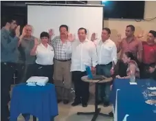  ??  ?? JUNTA. Por unanimidad se reeligió a Edilberto Ibarra como presidente de la Andi y ya fueron juramentad­os.