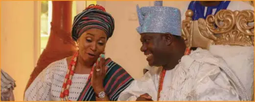  ??  ?? Ooni of Ife with Mrs. Amosun