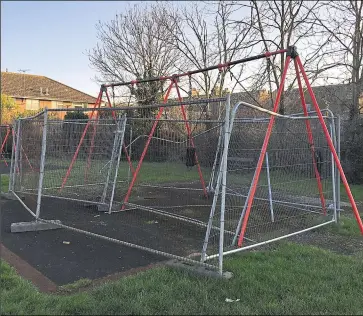  ?? Picture: David Robert ?? Swings are out of action at at Cornwallis Circle, Whitstable