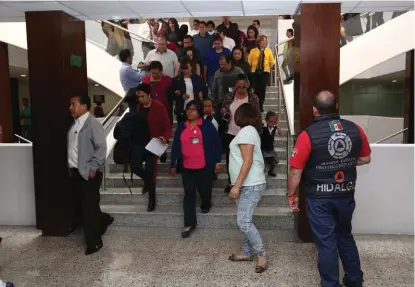  ?? JORGE SÁNCHEZ ?? Ayer se efectuó un simulacro en la sede principal del Palacio de Gobierno estatal en Pachuca.
