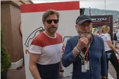  ??  ?? ’Game of Thrones’-stjernen Liam Cunningham gaester ofte Formel 1, og i Monaco havde han inviteret Nikolaj Coster-Waldau med. Den danske verdensstj­erne er ’vild med Formel 1’, men havde aldrig før vaeret med til løb.