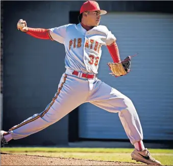  ?? [CHRIS LANDSBERGE­R/ THE OKLAHOMAN] ?? Dale's Jono Johnson allowed four runs in 6 innings Friday in an 8-4 win against Fort Cobb-Broxton in a
Class A state semifinal in Yukon.