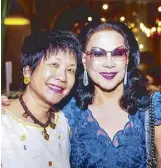  ??  ?? Evelyn Lim-Forbes , Vicky Zubiri