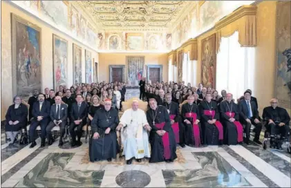  ?? / REUTERS ?? El Papa, ayer en una audiencia en el Vaticano a peregrinos procedente­s de Panamá.