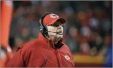  ?? ED ZURGA — THE ASSOCIATED PRESS ?? Andy Reid watches his Chiefs claim their 10th straight win Sunday over the Raiders. The kind of coach some of the Eagles players seem to think should replace Chip Kelly sounds eerily like the man who led the Birds for 14 seasons before being fired and...