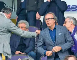  ??  ?? Andrea Della Valle ieri ha visto la partita seduto in tribuna Quest’anno era accaduto solo contro il Benevento Sopra, Chiesa e Simeone a terra