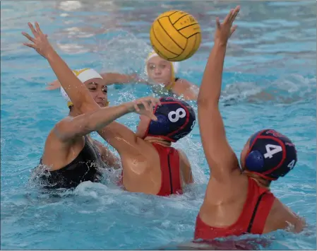  ?? PHOTO BY ROBERT CASILLAS ?? Lia Lakis, left, and Bay League runner-up Peninsula open the CIF Southern Section Division 3 playoffs today at home against Yorba Linda.