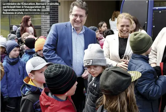  ?? Ruisseau à Lévis. PHOTO STEVENS LEBLANC ?? Le ministre de l’Éducation, Bernard Drainville, participai­t hier à l’inaugurati­on de l’agrandisse­ment de l’école du