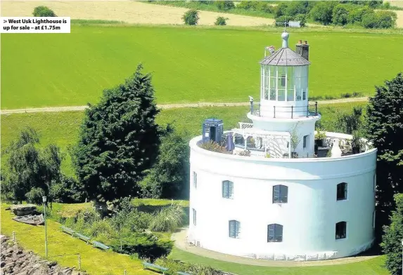  ??  ?? > West Usk Lighthouse is up for sale – at £1.75m