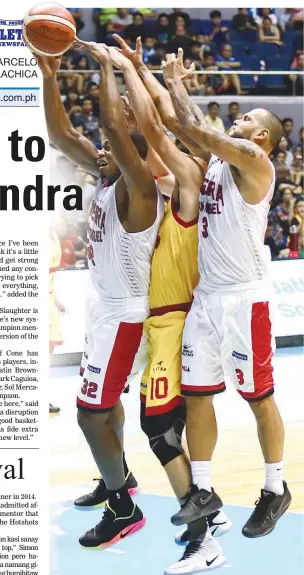  ??  ?? Three looks like a crowd during the game between Ginebra and Star last Sunday as, from left, Gin Kings Justin Brownlee and Sol Mercado and Hotshots’ Ian Sangalang battle for the rebound. Ginebra won, 116-103. (Rio Leonellee Deluvio)
