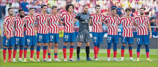  ?? ?? Los jugadores del Atleti posan antes del partido contra el Villarreal de esta temporada.