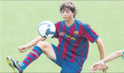  ?? FOTO: PERE PUNTÍ ?? Sergi Roberto en el Barça desde los 14 años El centrocamp­ista, en una acción durante su etapa como juvenil azulgrana
