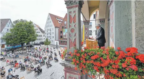  ?? FOTO: FELIX KÄSTLE ?? Stets am vorletzten Montag im Juli begeht Ulm eine Art Stadtfeier­tag. Der Oberbürger­meister legt dann öffentlich Rechenscha­ft vor den Bürgern ab und erneuert seinen Amtseid.