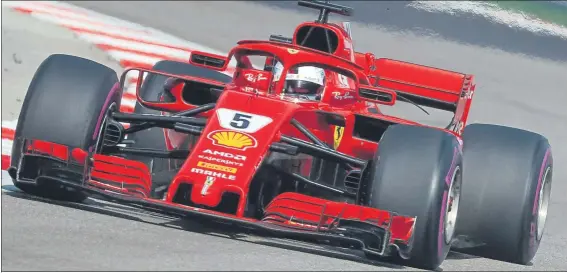  ?? FOTO: AP ?? Sebastian Vettel se enfrenta a la primera de las cinco finales de la temporada. Debe arriesgar y esperar que Hamilton cometa un par de errores y no puntúe