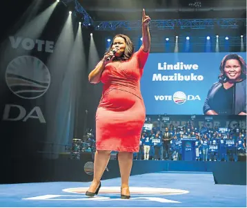  ?? Picture: WALDO SWIEGERS ?? LAST DANCE: Lindiwe Mazibuko addresses a DA rally in Johannesbu­rg on Saturday last week. Yesterday, in the week that her term as her party’s parliament­ary leader expired, she announced her decision not to accept nomination as an MP