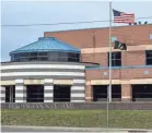  ?? ANNE-MARIE CARUSO/NORTHJERSE­Y.COM ?? An exterior photo of Bergen County Jail in Hackensack on March 14, 2020.