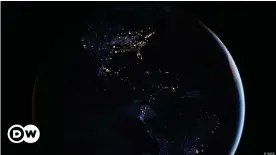  ??  ?? Imagen de la NASA de la Tierra por la noche.