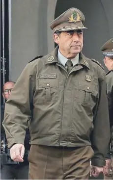  ??  ?? ► Gustavo González Jure, ex general director de Carabinero­s.