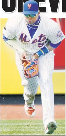  ?? Paul J. Bereswill ?? BOBBLE IT UP: Yoenis Cespedes, who went 1-for-4, has trouble fielding Tommy Pham’s single during the fifth inning of the Mets’ 5-1 loss to the Cardinals on Sunday.