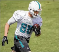  ?? ALLEN EYESTONE / THE PALM BEACH POST ?? Dolphins rookie Mike Gesicki could give the team a receiving threat at tight end it has lacked for ages.