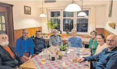  ?? FOTO: SPD ?? Einige Teilnehmer am offenen Treffen der SPD Wangen (von links): Adolf Wetzel, Rolf Haag, Werner Müller, Gerhard Lang, Alwin Burth, Roswitha Geyer-fäßler, Franziska Schließer und Josef Netzer.