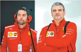  ??  ?? Maurizio Arrivabene (d), durante el Gran Premio de Bahréin