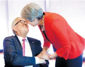  ??  ?? “Theresa May radi svoj posao”, pomirljiv je Jean-Claude Juncker