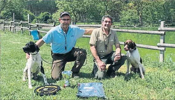  ??  ?? Antxon Sánchez y su pointer ‘Bako’ se proclamaro­n vencedores del Autonómico de San Huberto celebrado en Zambrana