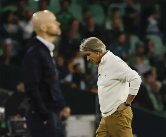  ?? ?? ►M●nuel “El Ingeniero” Pellegrini, técnico del Real Betis de España.