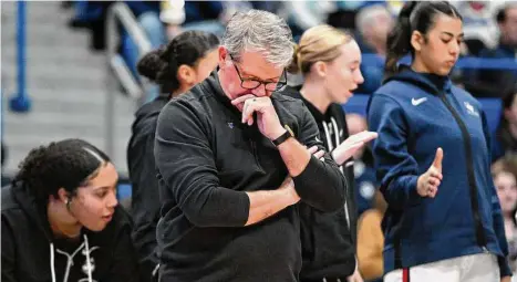  ?? Jessica Hill/Assocaited Press ?? UConn head coach Geno Auriemma paces on the sideline during the the second half of Tuesday’s 69-64 loss to St. John’s.